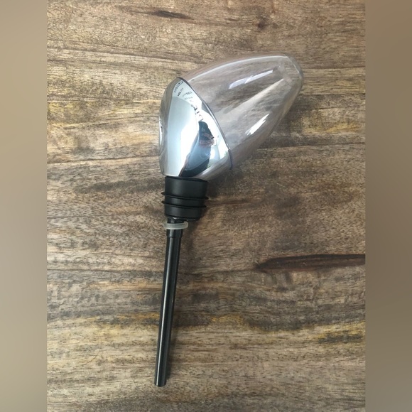 NEW - Rabbit Aerating Pourer - Picture 3 of 4